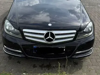 Usata Mercedes C180 Avantgarde 156 CV (114 kW) 2012 Nero Berlina
