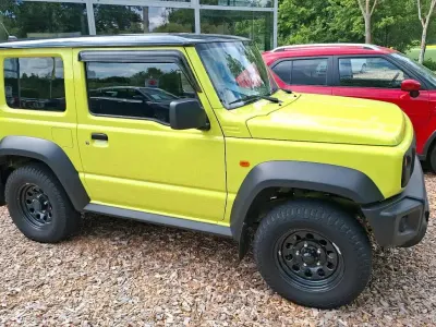 Usata Suzuki Jimny Comfort 102 CV (75 kW) 2021 Giallo SUV