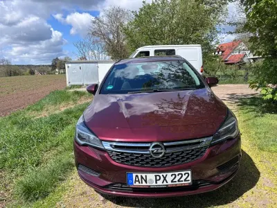 Gebraucht Opel Astra Edition 110 PS (80 kW) 2017 Rot Kombi