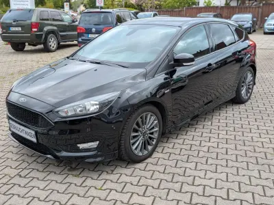 Begagnad Ford Focus ST-Line 150 HK (110 kW) 2017 Svart Sedan