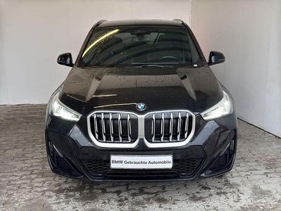 Black sapphire metallic Gebraucht 2023 BMW X1 M Sport SUV | 35.440 € (Etwas zu teuer)