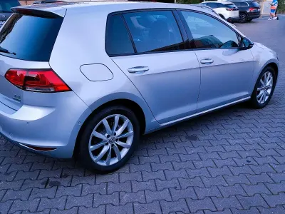 Gebraucht VW Golf VII 85 PS (62 kW) 2013 Braun Limousine