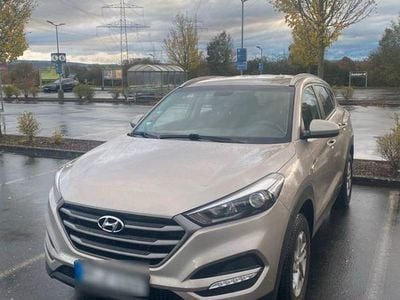 Beige Gebraucht 2018 Hyundai Tucson Trend SUV | 13.990 € (Guter Preis)