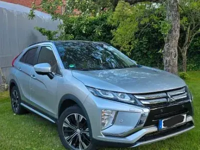 Gebraucht Mitsubishi Eclipse Cross 163 PS (119 kW) 2018 Silber SUV