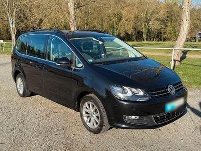 Gebraucht VW Sharan Comfortline 150 PS (110 kW) 2017 Schwarz Van / Kleinbus