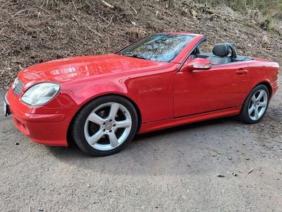 Second-hand Mercedes SLK230 197 CP (144 kW) 2000 Roșu Cabrio