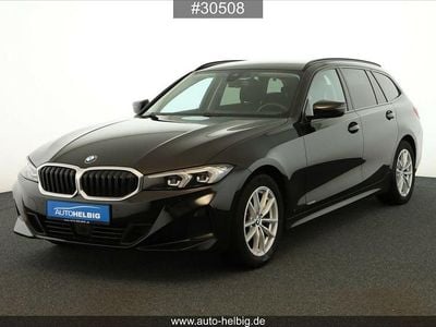 Gebraucht BMW 320 190 PS (139 kW) 2022 Saphirschwarz metallic Kombi