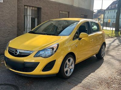 Gebraucht Opel Corsa 87 PS (63 kW) 2014 Gelb Kleinwagen