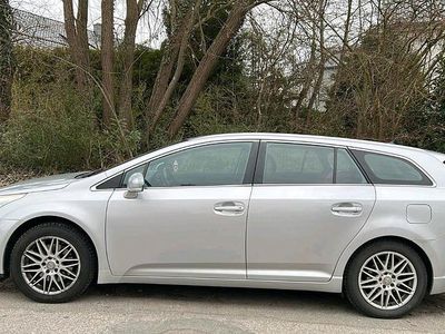 Gebraucht Toyota Avensis 150 PS (110 kW) 2011 Grau Kombi