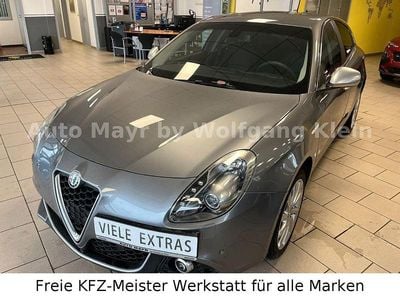 Grau Gebraucht 2020 Alfa Romeo Giulietta Lusso Limousine | 20.890 € (Etwas zu teuer)