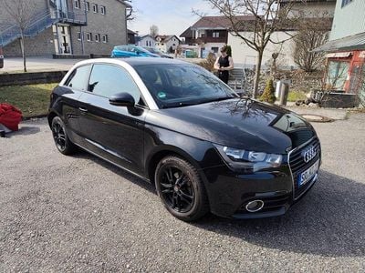 Gebraucht Audi A1 Attraction 86 PS (63 kW) 2011 Schwarz Kleinwagen