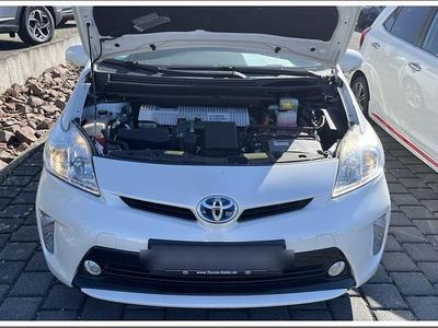 Weiß Gebraucht 2012 Toyota Prius Limousine | 13.400 € (Teuer)