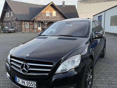 Mercedes R300