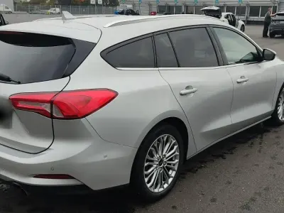 Gebraucht Ford Focus Titanium 150 PS (110 kW) 2020 Silber Kombi