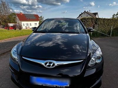 gebraucht Hyundai i30 Gepflegter1.4 Edition, sehr wenig KM!!