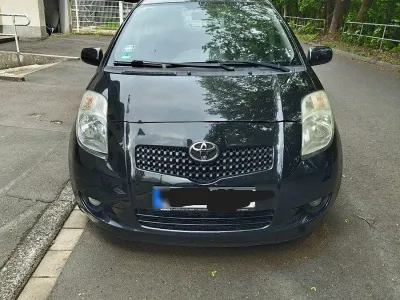 Gebraucht Toyota Yaris Travel 87 PS (63 kW) 2008 Schwarz Kleinwagen