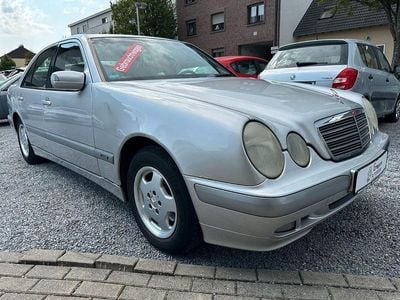 Mercedes E200