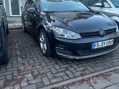 Gebraucht VW Golf VII LOUNGE 110 PS (80 kW) 2015 Schwarz Limousine