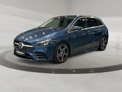 Gebraucht Mercedes B180 AMG 136 PS (100 kW) 2021 Denimblau metallic Kleinwagen