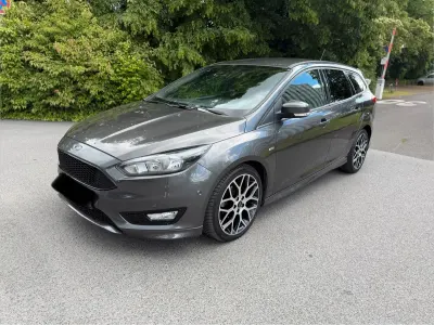 Gebraucht Ford Focus ST-Line 140 PS (102 kW) 2018 Grau Kombi
