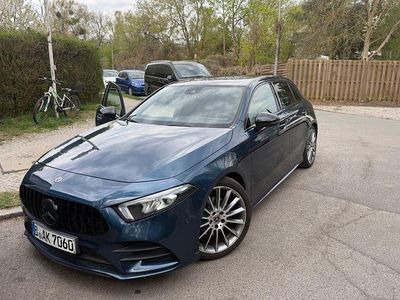 Usata Mercedes A180 136 CV (100 kW) 2019 Blu Berlina