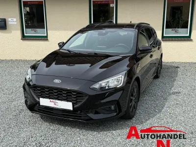 Używany Ford Focus ST-Line 125 KM (91 kW) 2020 Czarny Kombi