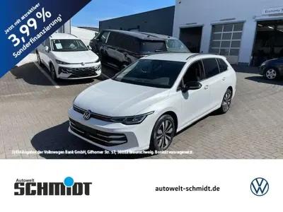 Usata VW Golf VIII Goal 116 CV (85 kW) 2025 Bianco Station wagon