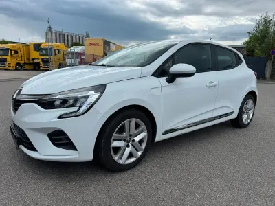 Używany Renault Clio V Experience 86 KM (63 kW) 2020 Biały Sedan/Limuzyna