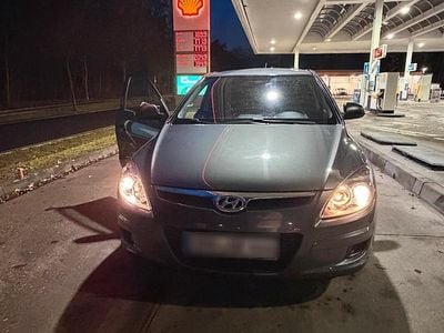 Gebraucht Hyundai i30 109 PS (80 kW) 2009 Grau Kleinwagen
