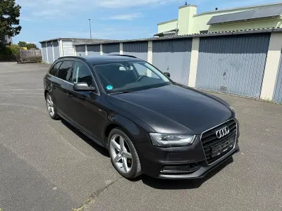 Gebraucht Audi A4 S-Line 190 PS (139 kW) 2015 Grau Kombi