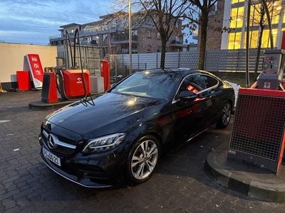 Second-hand Mercedes C200 AMG line 184 CP (135 kW) 2019 Negru Coupe