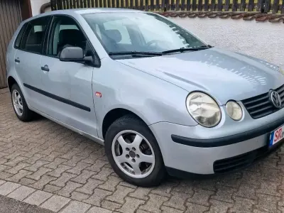 Gebraucht VW Polo 74 PS (54 kW) 2003 Silber Kleinwagen