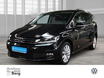 Schwarz Gebraucht 2022 VW Touran Highline Van / Kleinbus | 31.850 € (Fairer Preis)