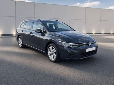 Second-hand VW Golf VIII Life 116 CP (85 kW) 2022 Gri Break