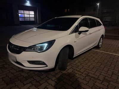 Usata Opel Astra 110 CV (80 kW) 2017 Bianco Station wagon