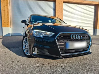 Gebraucht Audi A3 Sport 116 PS (85 kW) 2018 Schwarz Limousine