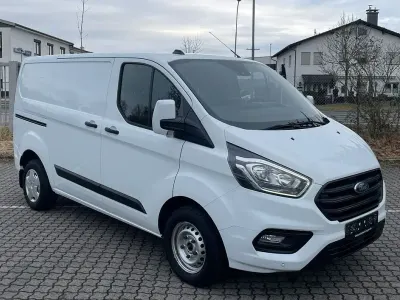 Gebraucht Ford Transit Custom 131 PS (96 kW) 2022 Weiß Van / Kleinbus