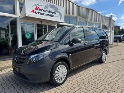 Gebraucht Mercedes Vito 163 PS (119 kW) 2023 Obsidianschwarz Van