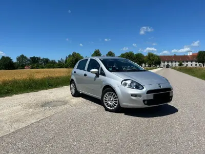 Gebraucht Fiat Punto 69 PS (50 kW) 2016 Silber Kleinwagen