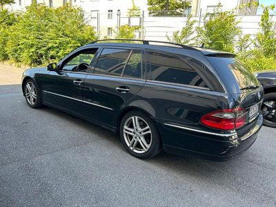 Mercedes E280