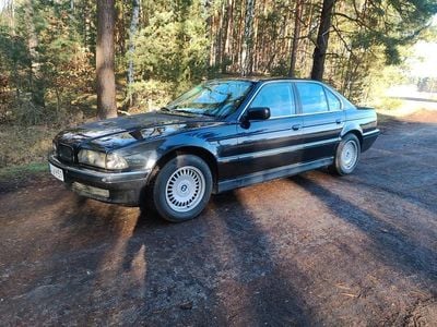 BMW 728