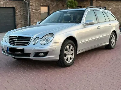 Gebraucht Mercedes E200 184 PS (135 kW) 2008 Silber Kombi