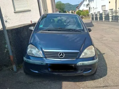 Gebraucht Mercedes A140 Classic 82 PS (60 kW) 2001 Blau Kleinwagen