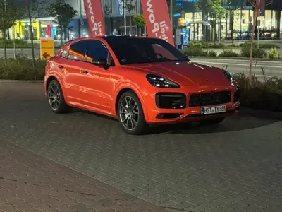 Gebraucht Porsche Cayenne GTS 460 PS (338 kW) 2021 Orange SUV