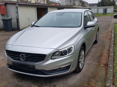 gebraucht Volvo V60 D4 Momentum Momentum