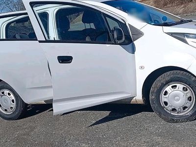 Gebraucht Chevrolet Spark LS 81 PS (59 kW) 2012 Weiß Kleinwagen