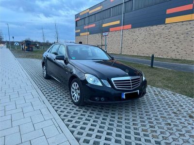 Mercedes E200