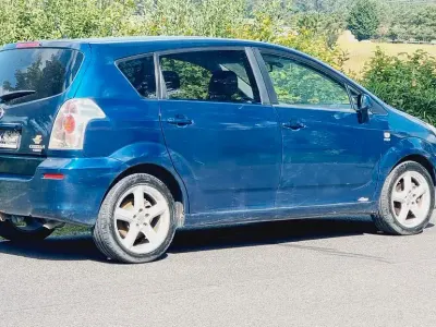 Gebraucht Toyota Corolla Verso 129 PS (94 kW) 2004 Blau Van / Kleinbus
