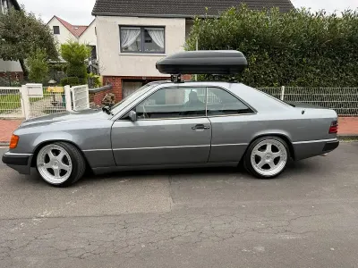 Brugt Mercedes 230 136 HK (100 kW) 1990 Sølv Coupe