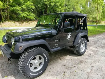 Gebraucht Jeep Wrangler Sport 143 PS (105 kW) 2002 Schwarz SUV